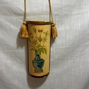 Tall hanging wall pocket